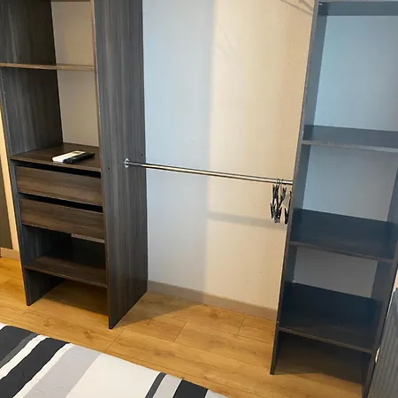 Lejlighed Nancy, Magnifique Totalement Climatise, Meuble, Salle De Bains Et Wc Separes, Parking Prive, Cuisine Equipee, Wifi Malzéville