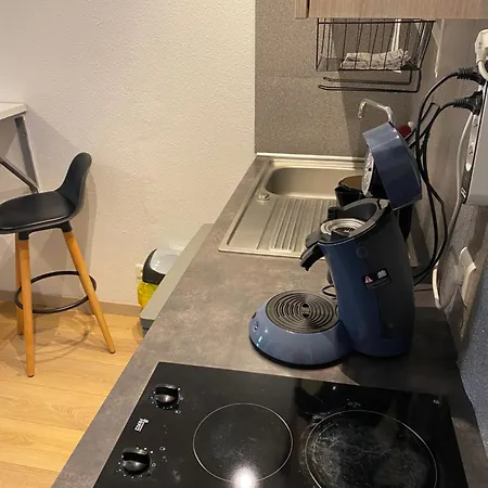 Nancy, Magnifique Totalement Climatise, Meuble, Salle De Bains Et Wc Separes, Parking Prive, Cuisine Equipee, Wifi Lejlighed