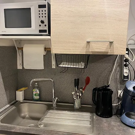 Nancy, Magnifique Totalement Climatise, Meuble, Salle De Bains Et Wc Separes, Parking Prive, Cuisine Equipee, Wifi Lejlighed Malzéville