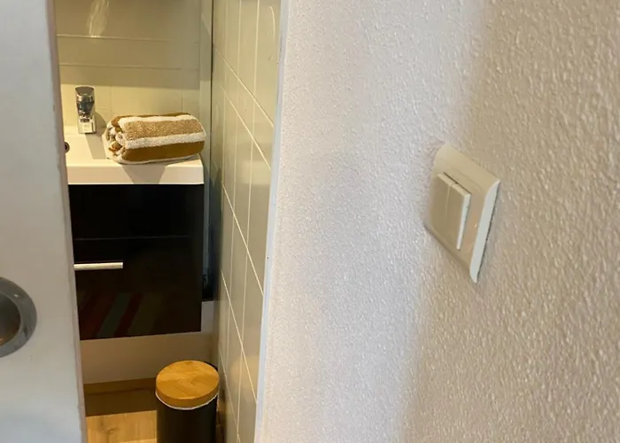 Nancy, Magnifique Totalement Climatise, Meuble, Salle De Bains Et Wc Separes, Parking Prive, Cuisine Equipee, Wifi Apartmán